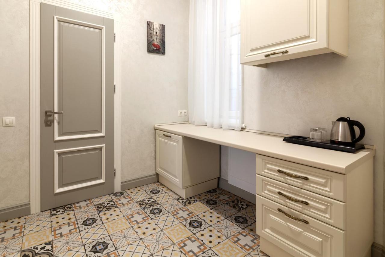 Royal Mini-Apart Hotel On Rynok Square Lviv Buitenkant foto